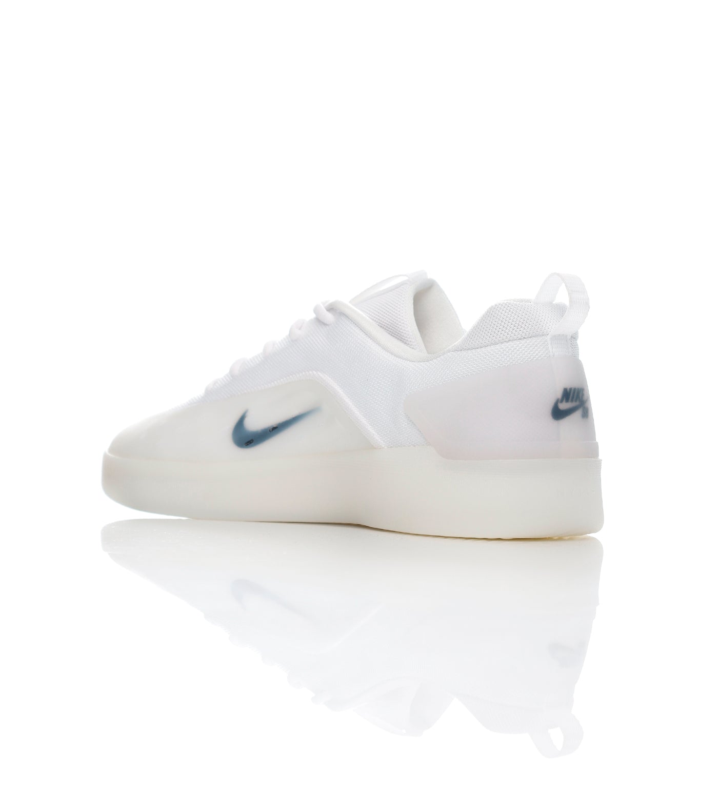 Nyjah 4, White