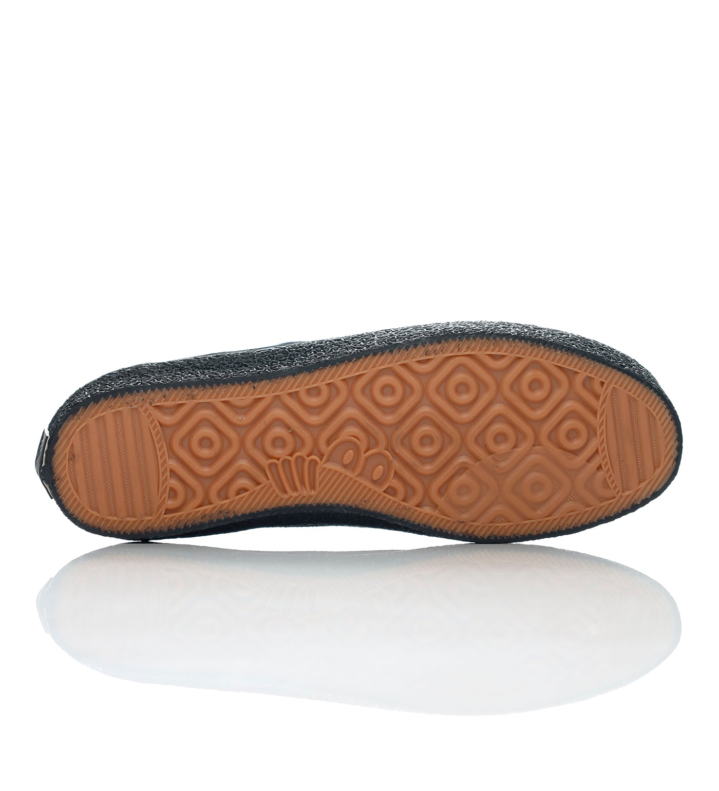 VM006 - Moc, Black