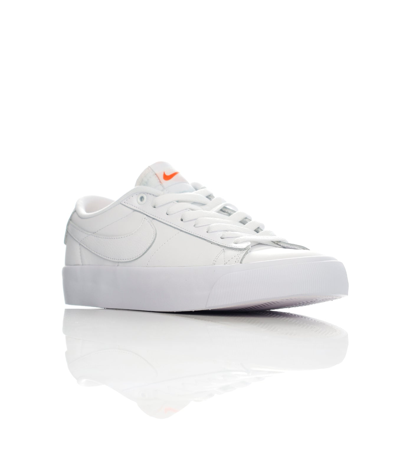 Blazer Low, White/White
