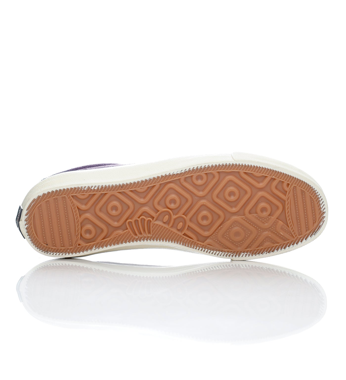 VM001 Lo Suede, Logan Berry