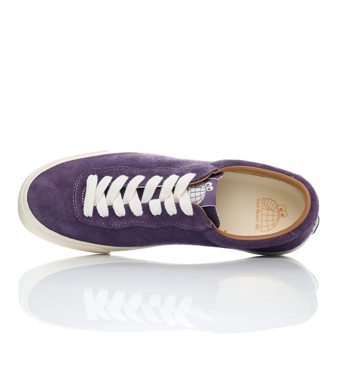 VM001 Lo Suede, Logan Berry