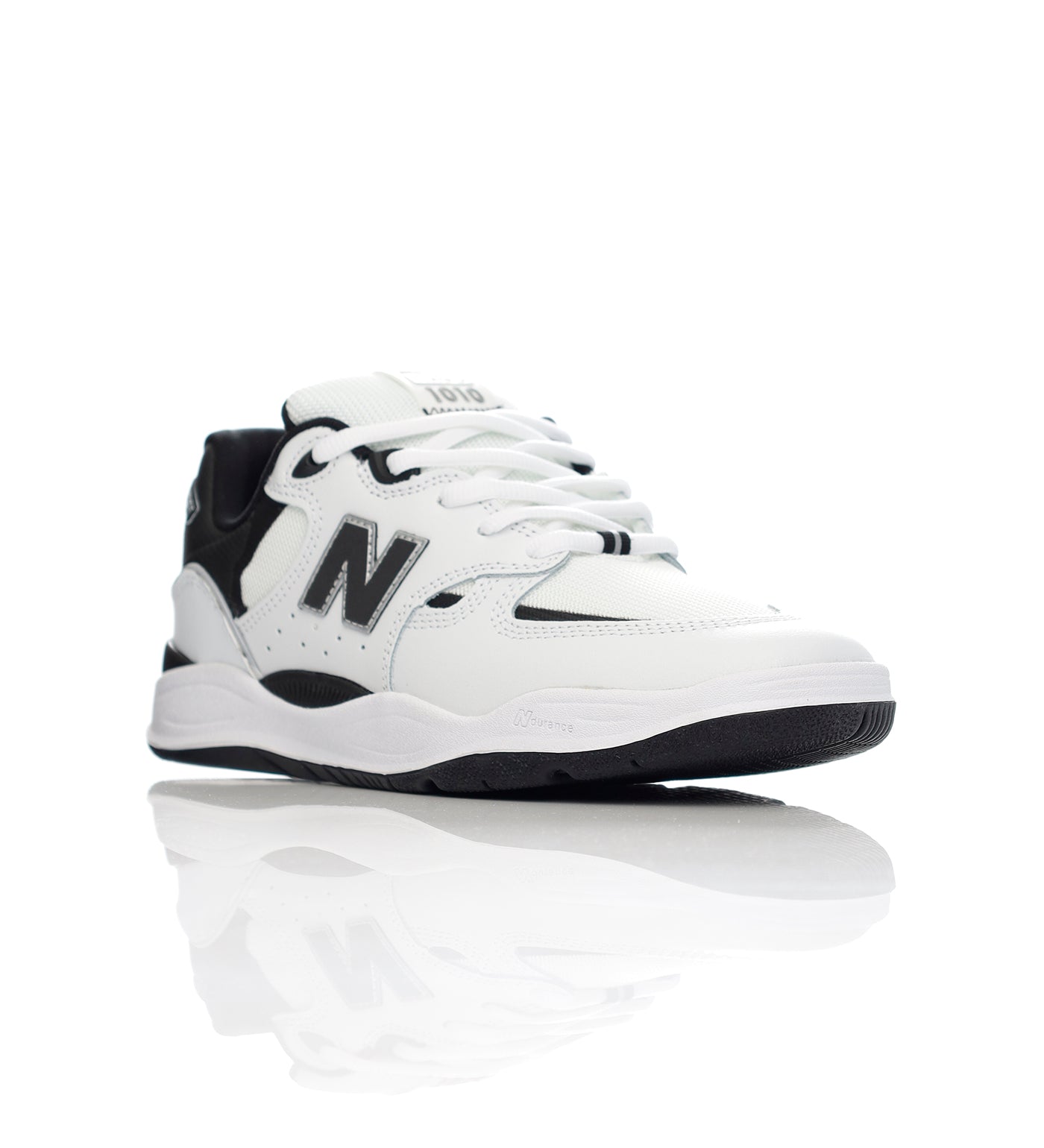 1010, White/Black