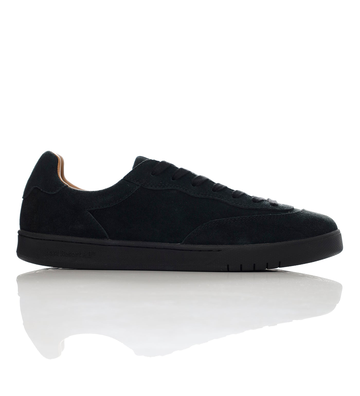 CM001, Black/Black/Black