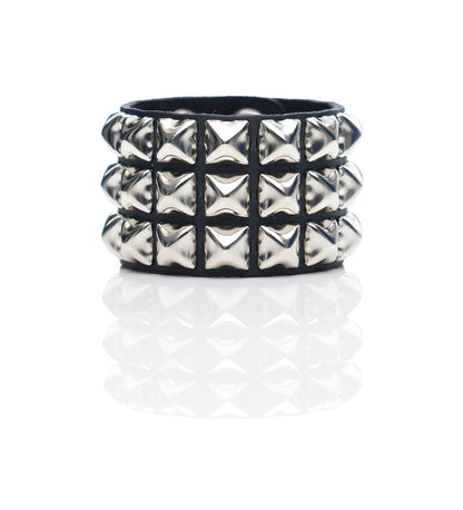 3 Row Pyramid Stud, Black/Silver