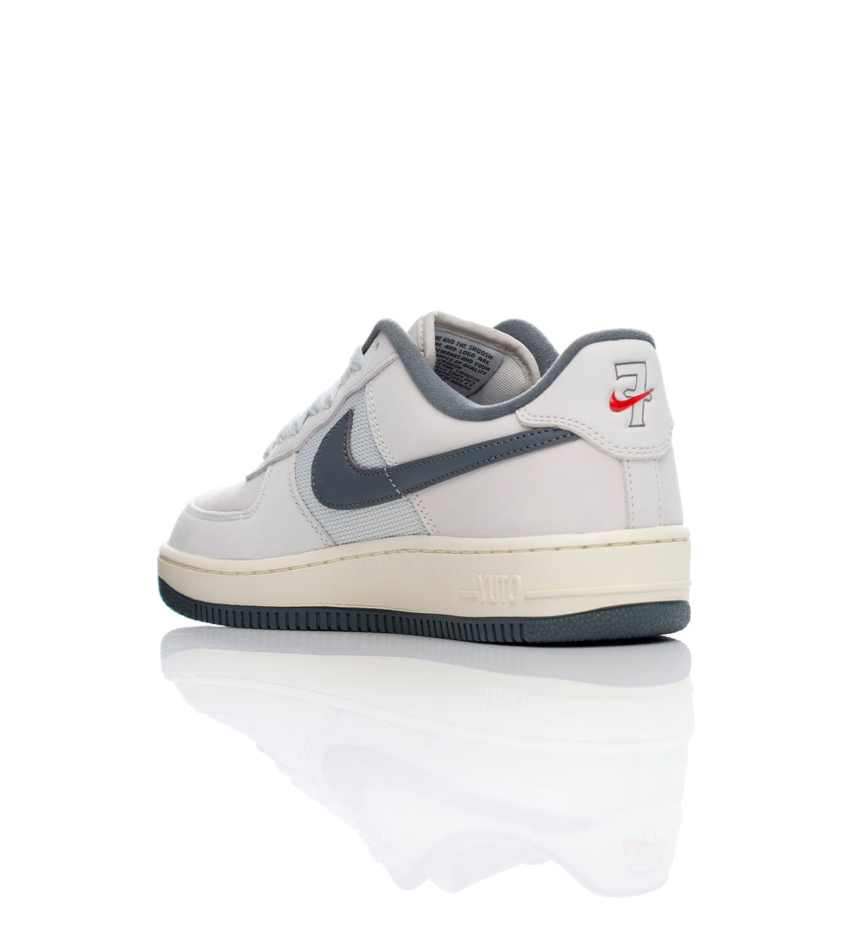 SB Air Force 1 Yuto, White/Iron Grey/White