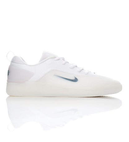 Nyjah 4, White