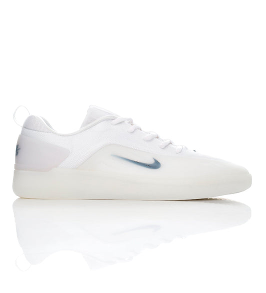 Nyjah 4, White