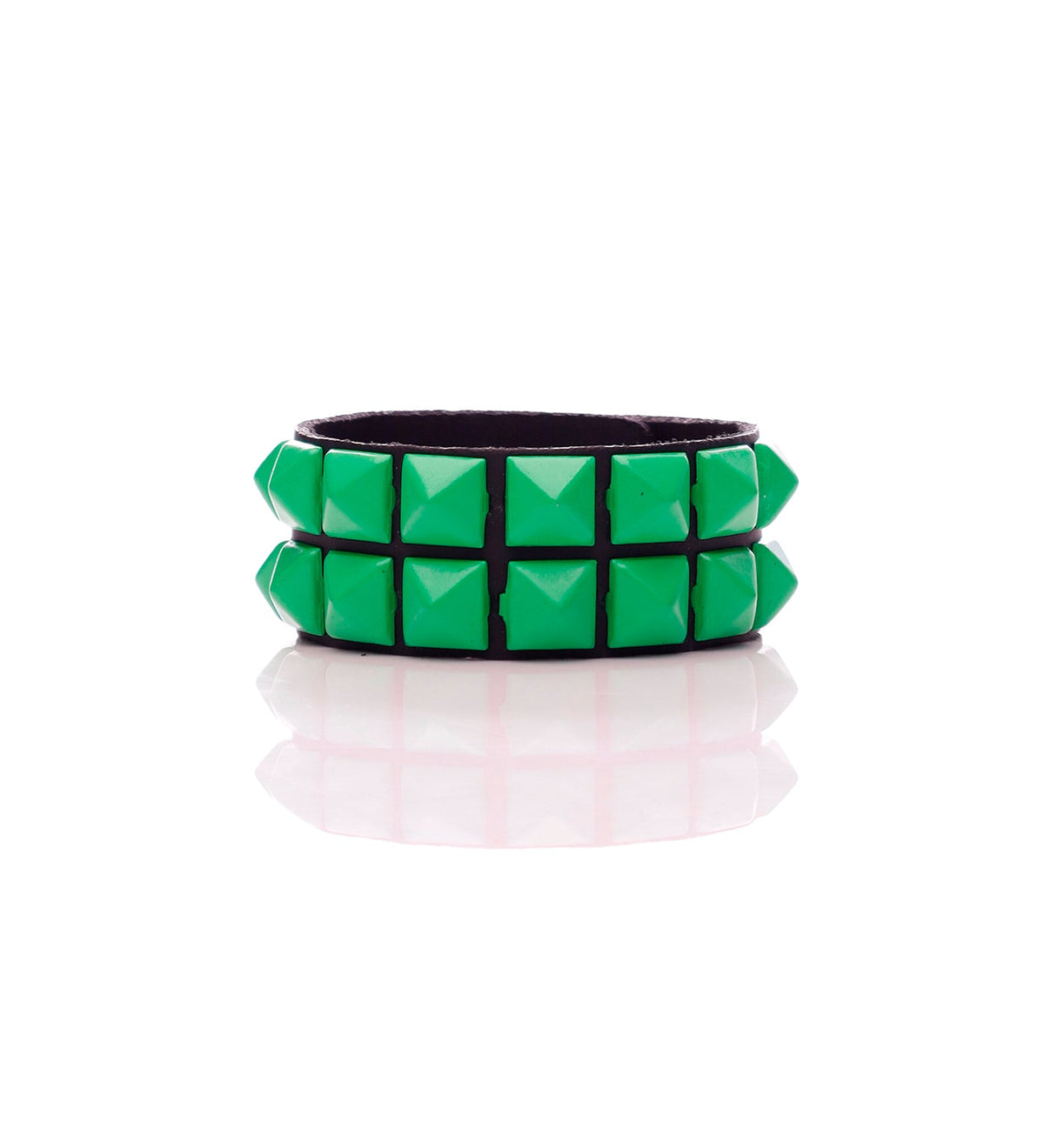 2 Row Pyramid Stud, Black/Green