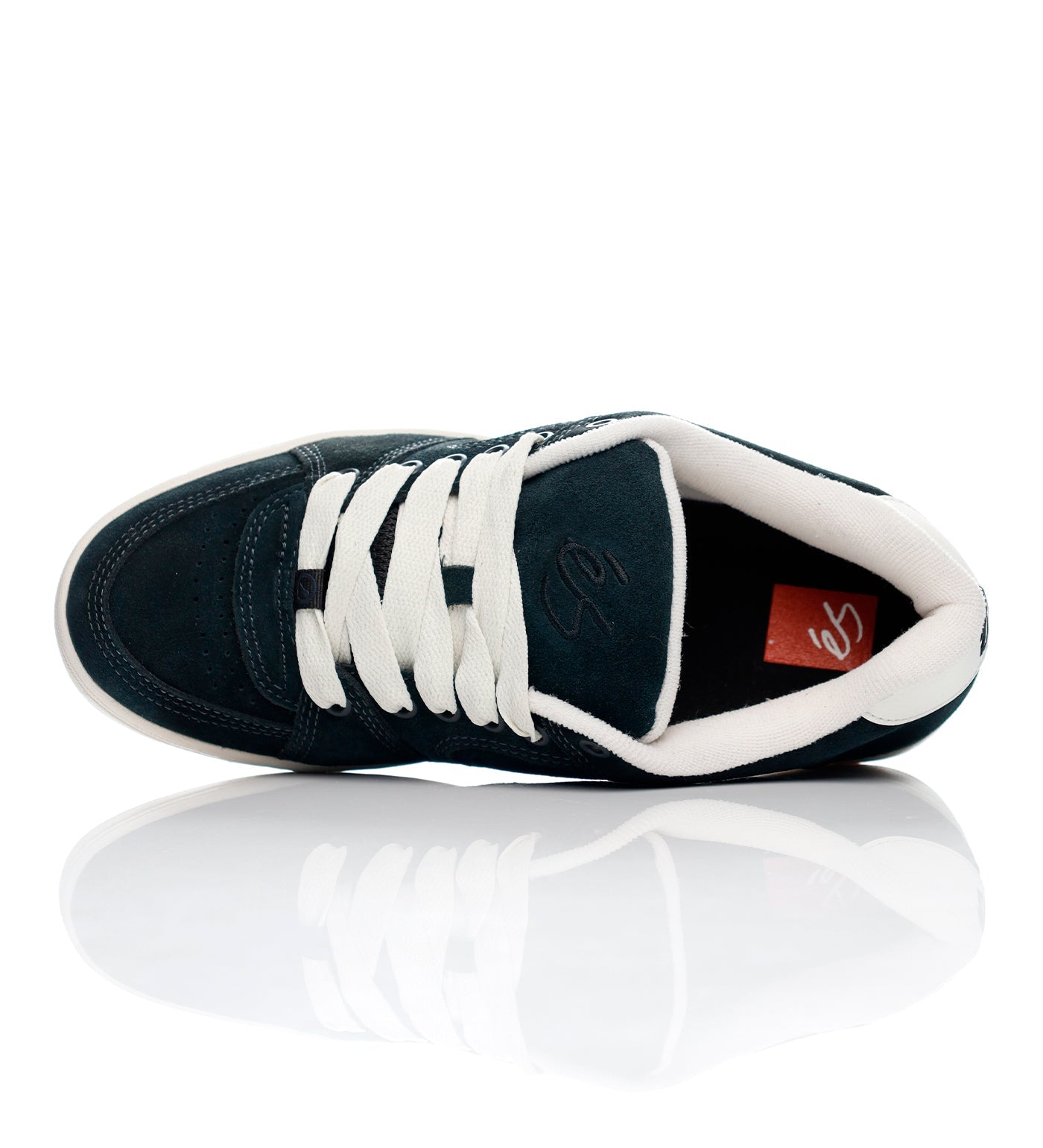 Accel, Black/White