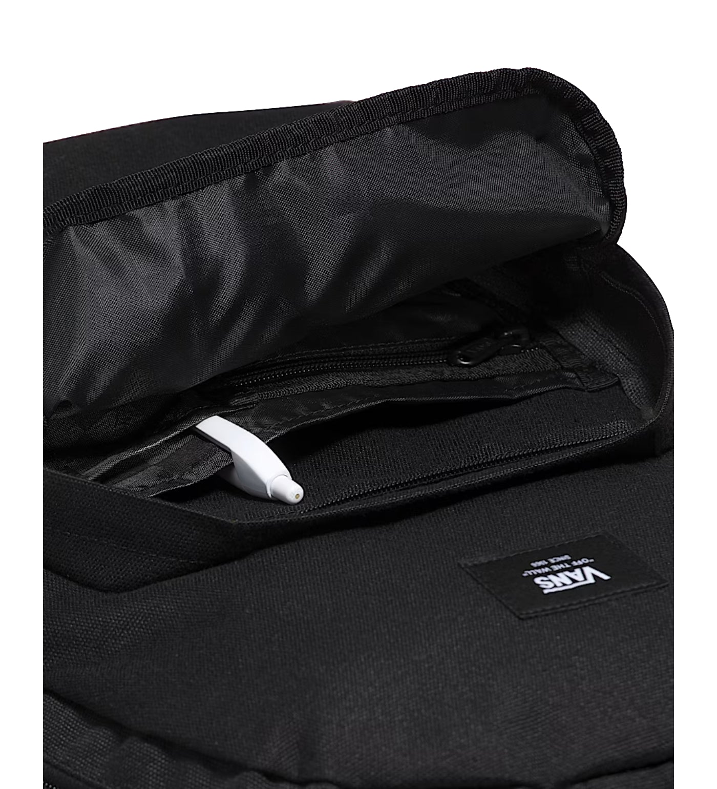 Old Skool Trek, Black