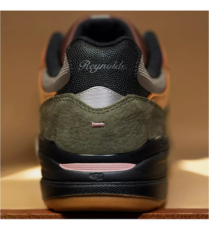 x Mike Gigliotti - Andrew Reynolds 933, True Brown/Candy Pink